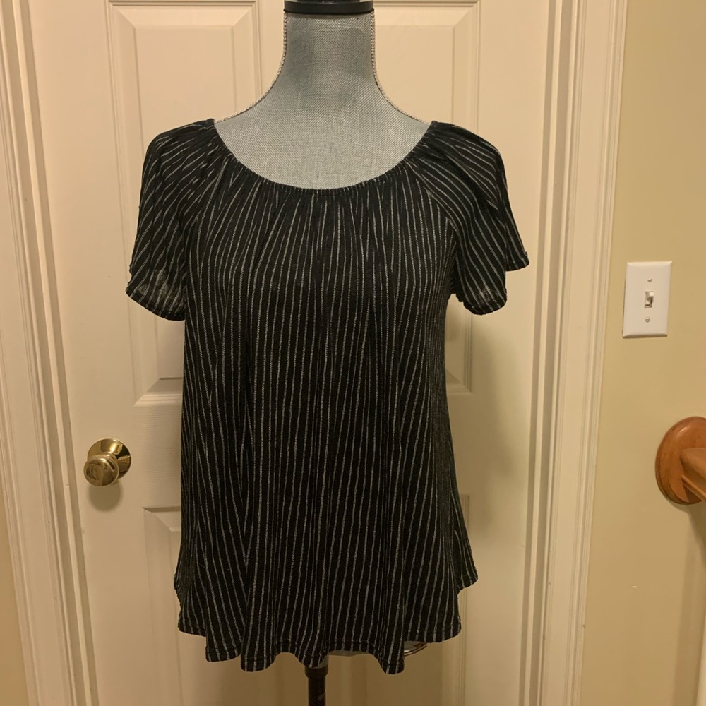 Black pinstriped blouse can be worn on or off your shoulder size S